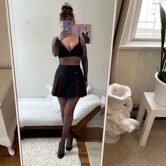 BLACK SKIRT RED PLAID PLEATS INSERTS BACK ZIPPER D RINGS VINTAGE TRACY EVANS - Picture 1 of 11